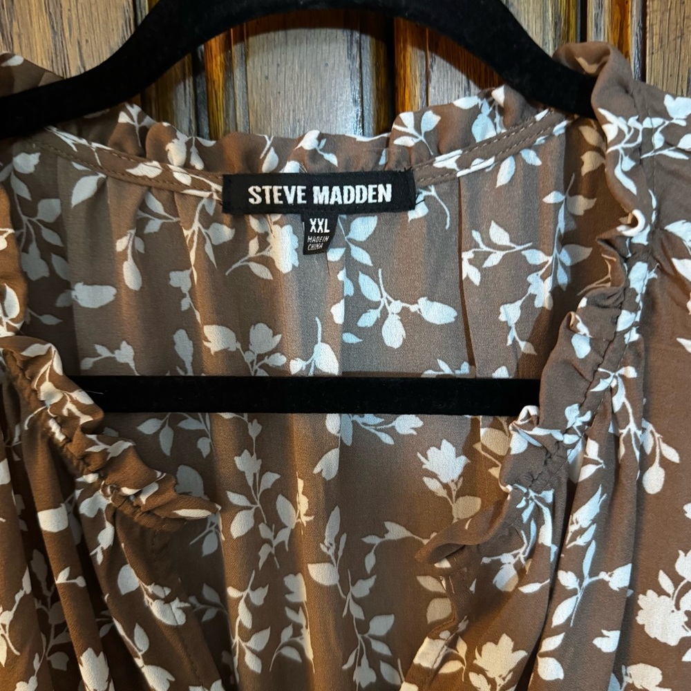 Steve Madden Brown Floral Long Sleeve Dress - Picture 2 of 6